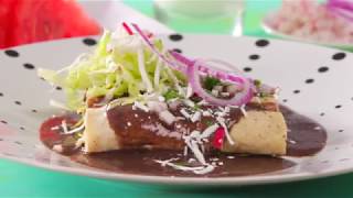 【Receta de Desayuno】Enfrijoladas de Pollo con Chef Omar Sandoval [upl. by Aeet]