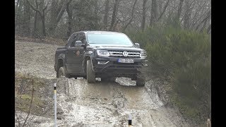 VW Amarok V6 TDI Spielen im Dreck 26012020 [upl. by Olympie501]