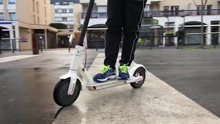 Test et retours dexpérience après un mois dutilisation avec la trottinette électrique Xiaomi M365 [upl. by Ahsad486]