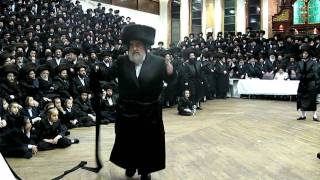 Satmar  Viznitz Wedding in Boro Park Rabbi Yisrael Hager Mitzvah tantz 1 [upl. by Marino214]