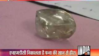 Biggest Ever Diamond Unearthed From Panna [upl. by Mareah618]