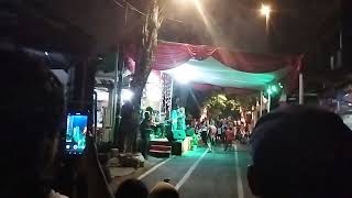 Suasana Malam 17 Agustus di kampung  Goyang bareng [upl. by Ayar491]