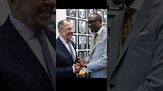 😅 «Tu es très populaire auprès des femmes » Diop dit à Lavrov [upl. by Nemrac]