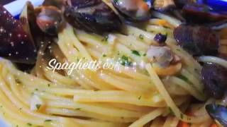 Ricetta spaghetti con le vongole  Cocendolibando [upl. by Malory]