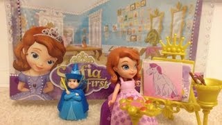 SOFIA THE FIRST Royal Art Class Playset Unboxing and Review [upl. by Kruter]