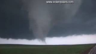 Incredible Protection KS Tornado Video from close range [upl. by Nhabois]