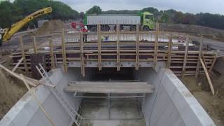 Timelapse film BAM  Aanleg fietstunnel N18 bij Hiddinkdijk Varsseveld [upl. by Harmon]