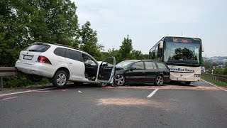 Frontalzusammenstoß mit 4 Fahrzeugen auf der B85 bei Saalfeld [upl. by Speroni74]