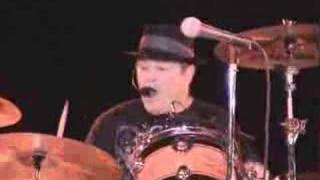 Micky Dolenz LIVE singing Mary Mary [upl. by Nodnyl]