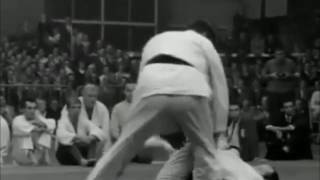 JUDO 1966 Anton Geesink NED  Jacques Barthes FRA [upl. by Enyawed]