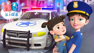 Polisbilen är här 🚔 Polisbil för barn  Barnprogram på svenska  HeyKids [upl. by Eisinger]