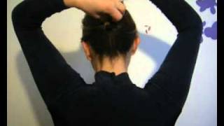 Chignon sur cheveux dégradés [upl. by Krisha]