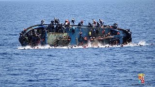 880 migrants morts en Méditerranée la semaine dernière [upl. by Ayahc996]