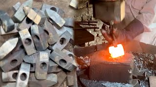 Blacksmith Technique Of Making Hammer From Rusted Iron Rod In Factory [upl. by Oberg975]