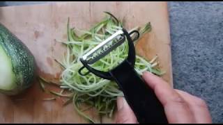 Comment faire des spaghettis de courgette [upl. by Enialem]