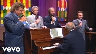 Bill amp Gloria Gaither  Daddy Sang Bass Live ft The Statler Brothers [upl. by Francoise279]