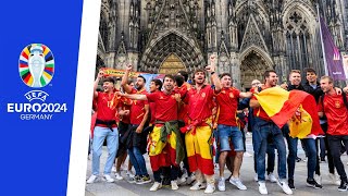 EURO 2024  La afición española invade el centro de Colonia [upl. by Antoni393]