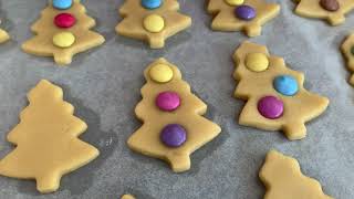 Biscuits sablés de Noël à faire avec les enfants [upl. by Los]