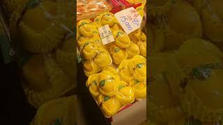 망고 만원에 세일 Mango sale  재래시장 koreamarket korea streetfood [upl. by Egiedan443]