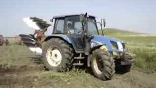 New Holland TL100A pluging [upl. by Yamauchi]