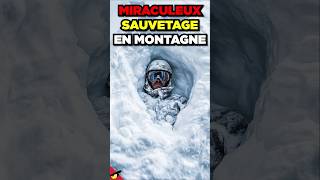 Il sauve un SNOWBOARDER coincé sous la NEIGE  ❄️ [upl. by Etolas]