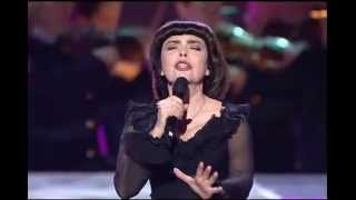 Mireille Mathieu  Une vie damour  Non je ne regrette rien [upl. by Amedeo]