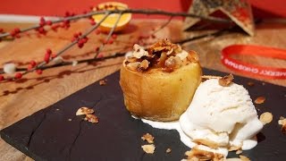 Bratapfel mit Marzipan 🍎🎅 Schnell und einfach  Lets Cook [upl. by Oakley338]