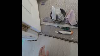 如何拆地板  拆地板留意  適合新手  How to remove laminate flooring  HayHayFather的DIY頻道 [upl. by Ruenhs]