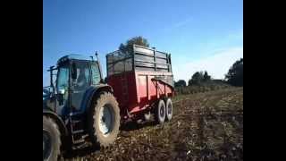 Ensilage de mais 2012 en Cotes dArmor chantier n°2 partie 1 [upl. by Hum]