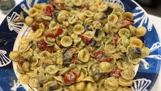 ORECCHIETTE CON MELANZANE POMODORINI E PESTO di Betty e Marco  Ricetta facile e veloce [upl. by Elolcin262]