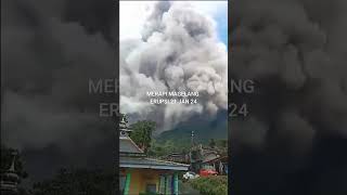 DETIKDETIK GUNUNG MERAPI MELEDAK letusanmerapi merapierupsi merapivolcano merapimeledak [upl. by Lednahc]