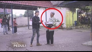 EKSPERIMEN Kakek Penjual Diganggu Preman  SIAPA PEDULI 130219 [upl. by Onitsuaf]