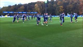 FC Schalke Training Aufwärmprogramm mit Koordinationsübungen [upl. by Nacnud]