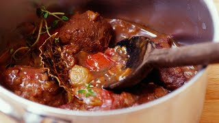 Recette  Boeuf bourguignon tomate [upl. by Nomelif]