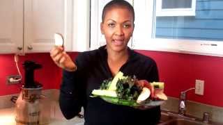 How to Make a Delicious Green Juice [upl. by Bela]