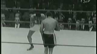 Floyd Patterson vs Archie Moore [upl. by Enilreug]