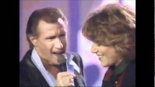 Bill Medley and Jennifer Warnes The Time Of My Life [upl. by Leahcimnaes]