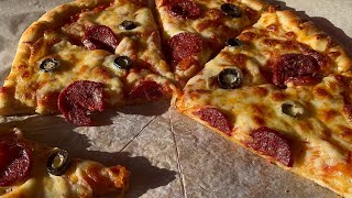 TEPSİDE PİZZA TARİFİ 🍕 Pizza Nasıl Yapılır ❗ Pizza Hamuru Nasıl Yapılır 💯 [upl. by Anayaran]