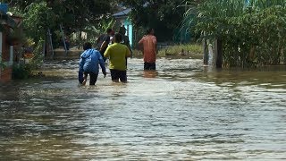 Melaka villages hit by flash floods [upl. by Nnylsor]