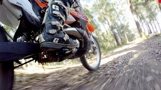 Fastway Evolution Air footpegs review︱Cross Training Enduro [upl. by Hadeehsar]