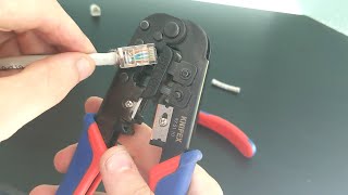 RJ45 Stecker richtig crimpen Cat5e ohne Einfädelhilfe Tipps und Tricks [upl. by Cathey]