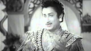 Yaaradi Ni Mohini  Sivaji Ganesan Padmini  Uthama Puthiran  Tamil Romantic Song [upl. by Pietra]