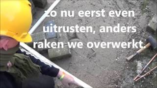 Stratenmaker slow motion keperverband leggen pavement construction Pflaster Bau 4bq video 5 [upl. by Nevarc]