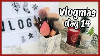 MAKEUP KWASTEN WASSEN MET BABYSHAMPOO VLOGMAS DAG 14 [upl. by Adlanor]