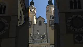 Il campanone del Duomo di Bressanone suona insieme ai rintocchi della Torre Bianca [upl. by Aubrie]