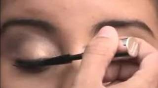 How to Apply Mascara  Tips for Applying Mascara [upl. by Koressa]