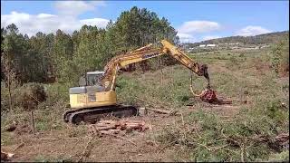 Fast Nisula 425C harvesting head on Komatsu excavator [upl. by Nylarahs]