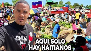 Entramos a un mercado Lleno de HAITIANOS en República Dominicana Dajabon [upl. by Kataway]