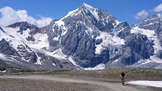 Die 5 spektakulärsten MountainbikeTouren der Alpen [upl. by Ezirtaeb]