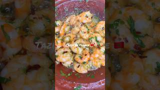 طاجين القمرون crevettes pilpil [upl. by Zapot907]